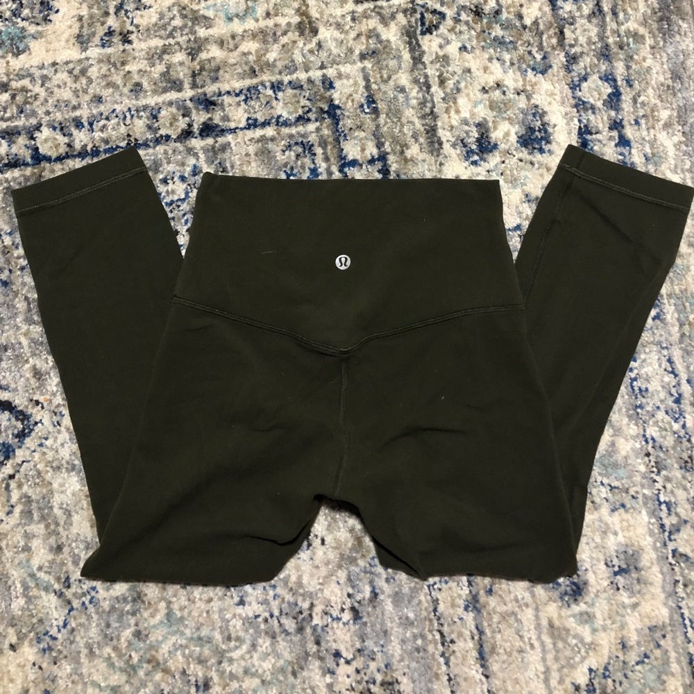 Lululemon cropped Align sz 4! dark green color!